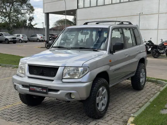 MITSUBISHI PAJERO TR4 2.0 4X4 16V 131CV GASOLINA 4P AUTOMÁTICO MITSUBISHI PAJERO TR4 2.0 4X4 16V 131CV GASOLINA 4P AUTOMÁTICO