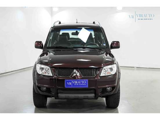 MITSUBISHI-PAJERO TR4-2.0 4X2 16V 140CV FLEX 4P MANUAL MITSUBISHI-PAJERO TR4-2011