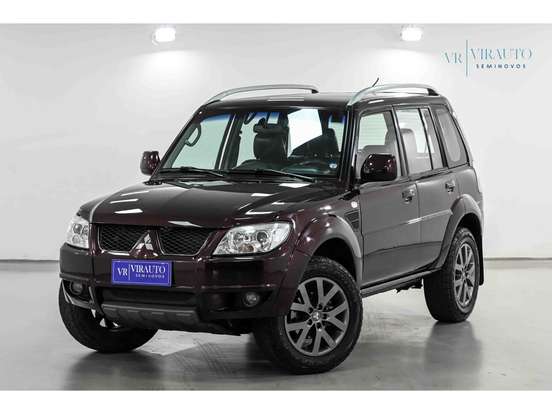 MITSUBISHI-PAJERO TR4-2.0 4X2 16V 140CV FLEX 4P MANUAL MITSUBISHI-PAJERO TR4-2011