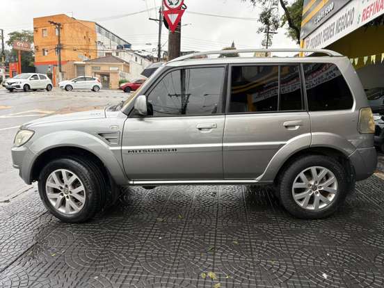 MITSUBISHI-PAJERO TR4-2.0 GLS 4X4 16V FLEX 4P MANUAL MITSUBISHI-PAJERO TR4-2012