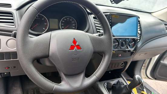 MITSUBISHI-L200 TRITON-2022