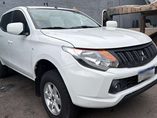MITSUBISHI-L200 TRITON-2.4 16V TURBO DIESEL GL CD 4X4 MANUAL MITSUBISHI-L200 TRITON-2022