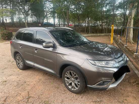 MITSUBISHI-OUTLANDER-2017