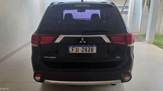 MITSUBISHI-OUTLANDER-3.0 GT 4X4 V6 24V GASOLINA 4P AUTOMÁTICO MITSUBISHI-OUTLANDER-2015