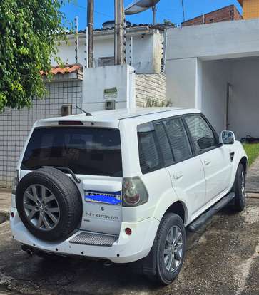 MITSUBISHI-PAJERO TR4-2015
