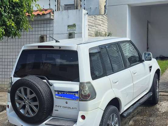 MITSUBISHI-PAJERO TR4-2.0 4X2 16V 140CV FLEX 4P MANUAL MITSUBISHI-PAJERO TR4-2015