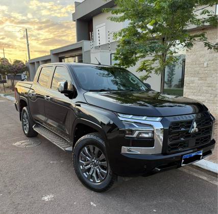 MITSUBISHI TRITON 2.4 BITURBO DIESEL CD HPE-S 4X4 AUTOMÁTICO