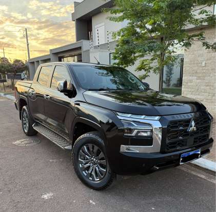 MITSUBISHI-TRITON-2025