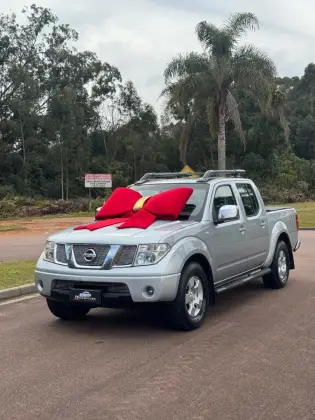 NISSAN FRONTIER 2.5 LE 4X4 CD TURBO ELETRONIC DIESEL 4P AUTOMÁTICO NISSAN FRONTIER 2.5 LE 4X4 CD TURBO ELETRONIC DIESEL 4P AUTOMÁTICO
