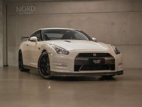 NISSAN-GT-R-3.8 PREMIUM V6 24V BI-TURBO GASOLINA 2P AUTOMÁTICO NISSAN-GT-R-2011