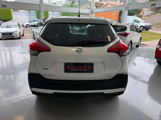 NISSAN-KICKS-2020