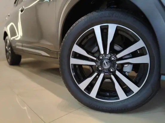 NISSAN-KICKS PLAY-1.6 16V FLEXSTART ADVANCE PLUS XTRONIC NISSAN-KICKS PLAY-2025