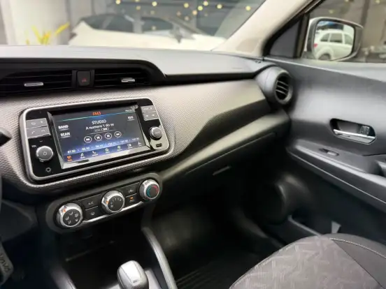 NISSAN-KICKS PLAY-2025