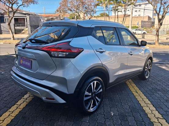 NISSAN-KICKS PLAY-2025