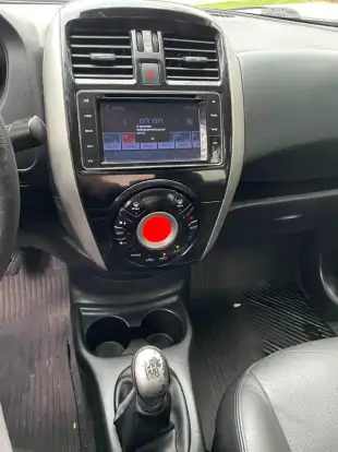 NISSAN-VERSA-2018