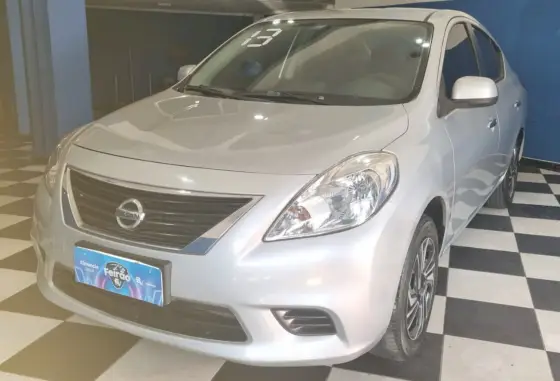 NISSAN VERSA 1.6 16V FLEX SV 4P MANUAL NISSAN VERSA 1.6 16V FLEX SV 4P MANUAL