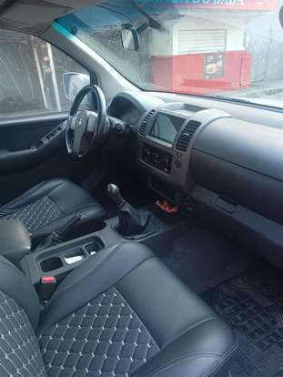 NISSAN-FRONTIER-2011