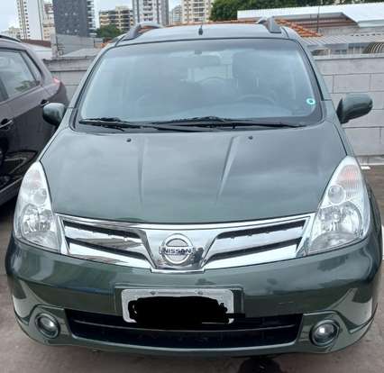 NISSAN-LIVINA-2012