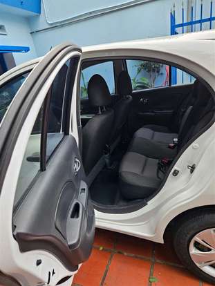NISSAN-MARCH-2015