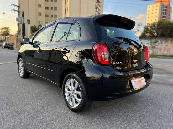 NISSAN-MARCH-2015