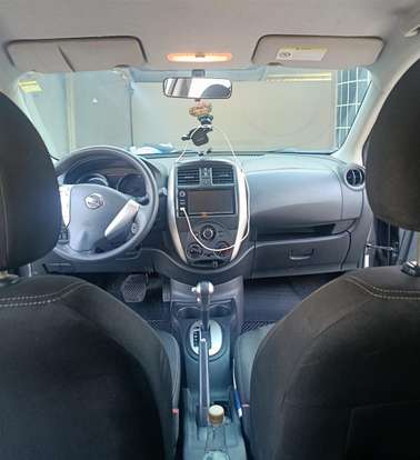 NISSAN-VERSA-2019