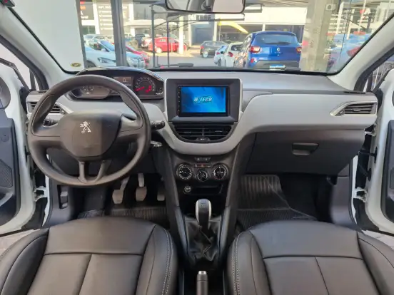 PEUGEOT-208-2014