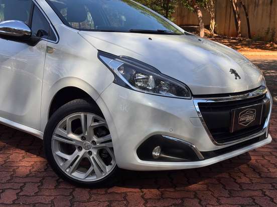 PEUGEOT-208-1.6 URBANTECH 16V FLEX 4P AUTOMÁTICO PEUGEOT-208-2017