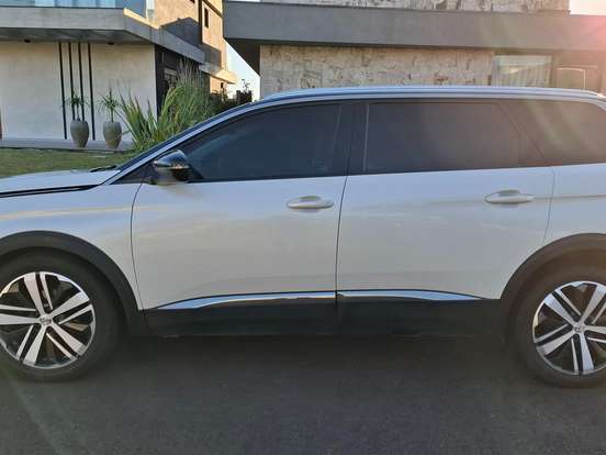 PEUGEOT-5008-1.6 GRIFFE PACK THP 16V GASOLINA 4P AUTOMÁTICO PEUGEOT-5008-2018