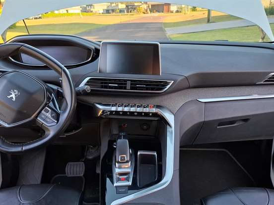 PEUGEOT-5008-1.6 GRIFFE PACK THP 16V GASOLINA 4P AUTOMÁTICO PEUGEOT-5008-2018