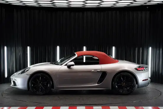 PORSCHE-718-2019