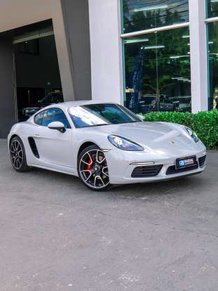 PORSCHE-718-2021