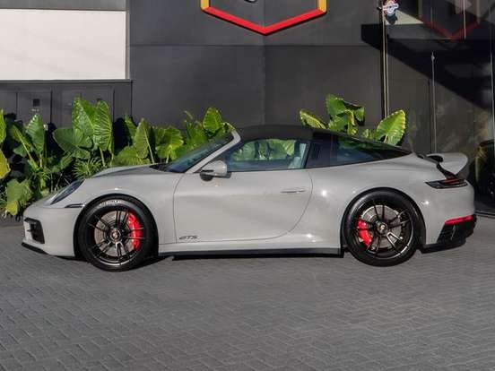 PORSCHE-911-3.0 24V H6 GASOLINA TARGA 4 GTS PDK PORSCHE-911-2024
