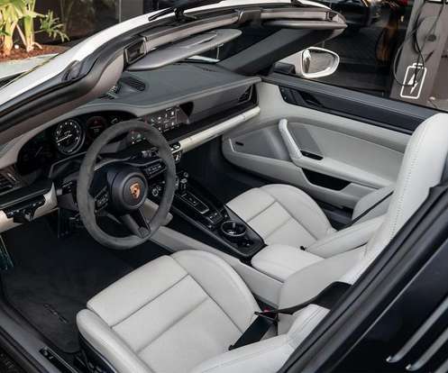 PORSCHE-911-2024