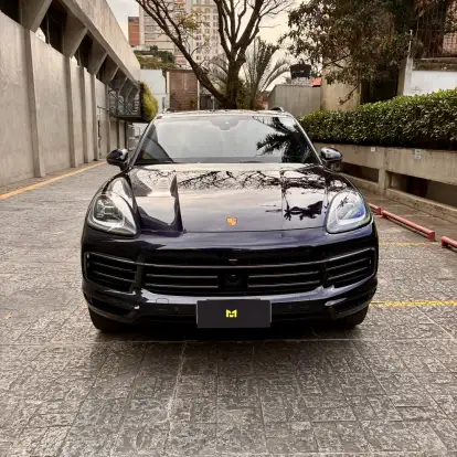 PORSCHE-CAYENNE-2022