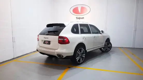 PORSCHE-CAYENNE-2008