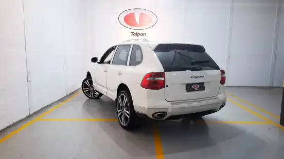 PORSCHE-CAYENNE-2008