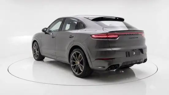 PORSCHE-CAYENNE-2022