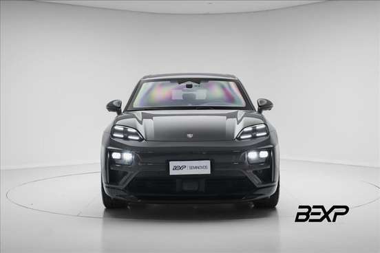 PORSCHE-MACAN-2025