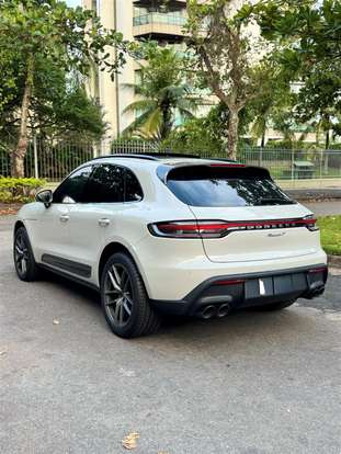 PORSCHE-MACAN-2025