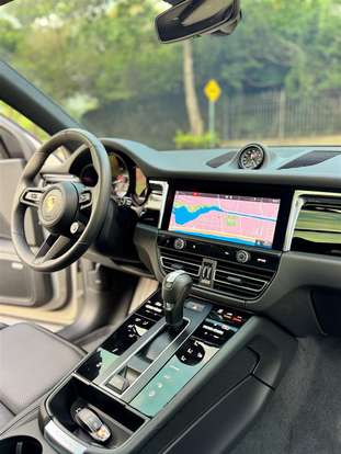 PORSCHE-MACAN-2025