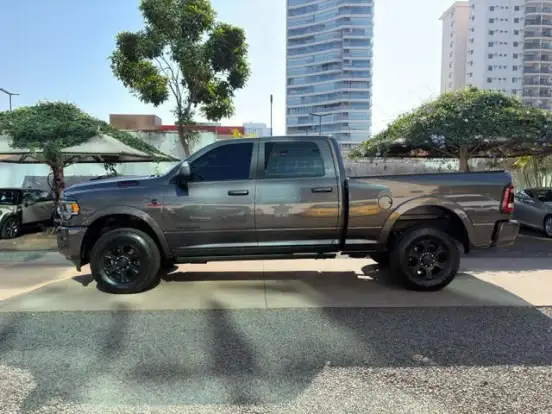 RAM-2500-6.7 I6 TURBO DIESEL LARAMIE CD 4X4 AUTOMÁTICO RAM-2500-2021