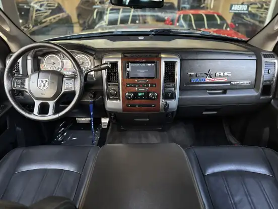 RAM-2500-6.7 LARAMIE 4X4 CD I6 TURBO DIESEL 4P AUTOMÁTICO RAM-2500-2012