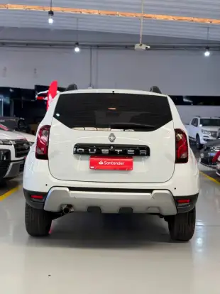 RENAULT-DUSTER-2018