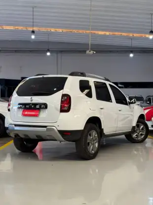 RENAULT-DUSTER-2018