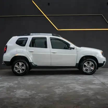 RENAULT-DUSTER-2019