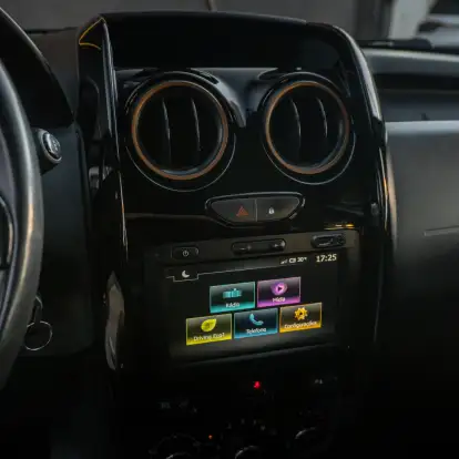 RENAULT-DUSTER-2019