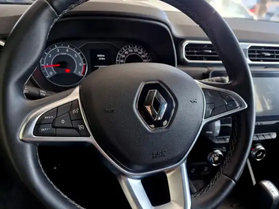 RENAULT-DUSTER-2024
