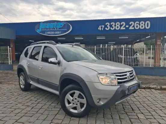 RENAULT-DUSTER-2012