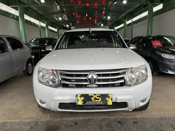 RENAULT DUSTER 1.6 TECH ROAD 4X2 16V FLEX 4P MANUAL RENAULT DUSTER 1.6 TECH ROAD 4X2 16V FLEX 4P MANUAL