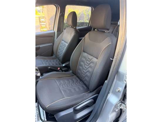 RENAULT-DUSTER-2018